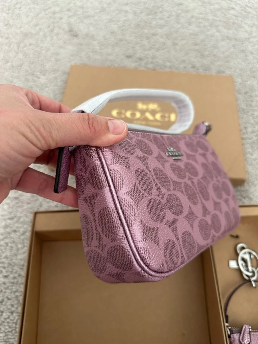 NWT Coach Boxed Nolita 19 And Nolita Bag Charm Set Pink/Rose CCK96 - Picture 4 of 9